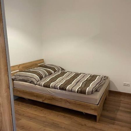 גראפנוור Apartment In Zentraler Lage Mit Privatparkplatz מראה חיצוני תמונה